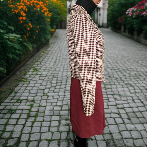 MARMIE WEST (3/4) Vintage 2Pc. Career Suit Burgundy white Gold Button Detail - Picture 4 of 10